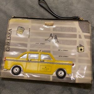♠️Kate Spade Novelty Chelsea Clutch